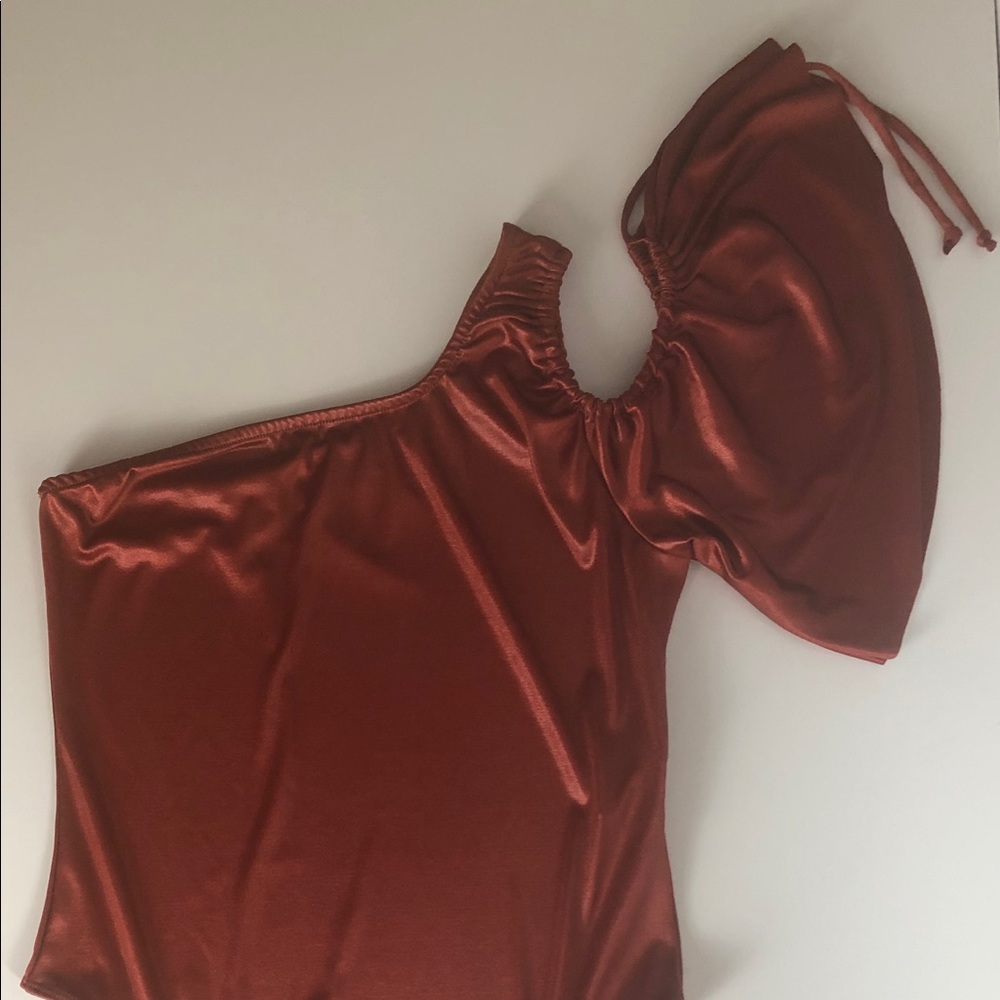 NWT Lush one shoulder rust color bodysuit sz L